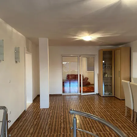 Kiba Villa Mahmic Selo